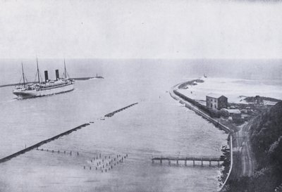 Vjezd do Durban Harbour (černobílá fotografie) od South African Photographer