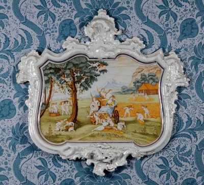 Nástěnná deska, Alcora Ceramic Factory, cca 1750 (cínem glazovaná kamenina) od Spanish School