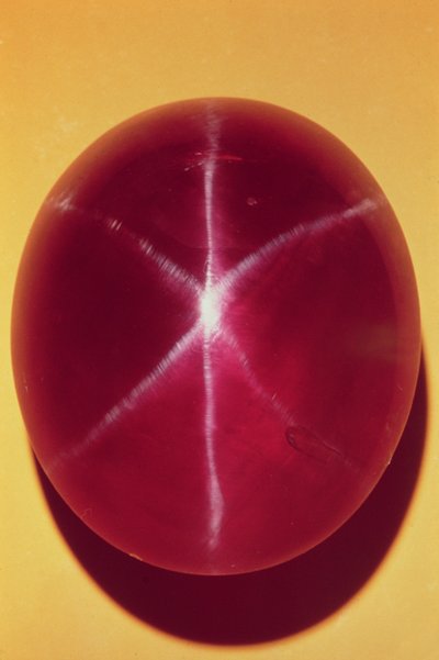 The Rosser Reeves Star Ruby (rubín) od Sri Lankan School