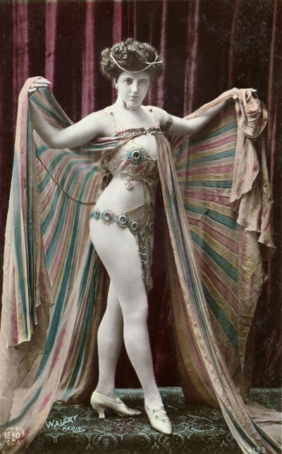 Pohlednice zobrazující orientální tanečnici (barevné foto) od Stanislaus Walery