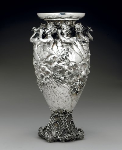 Ogden Goelet a James Gordon Bennett Cup: váza s jachtařskými trofejemi od Studios Tiffany