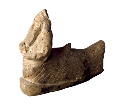 Sumerská civilizace: terakotová soška ochranného džina ve tvaru rybího muže umístěná pod základy domu. 8.-7. století před naším letopočtem. Ztlumit. 12x9,7 cm Bagdád, Národní irácké muzeum od Sumerian Sumerian