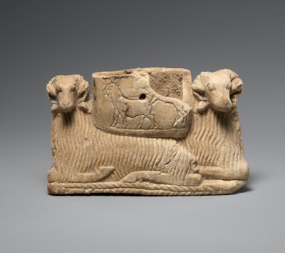 Nádoba nesená dvěma berany, c. 2600-2500 př.nl (sádrovec alabastr) od Sumerian Sumerian