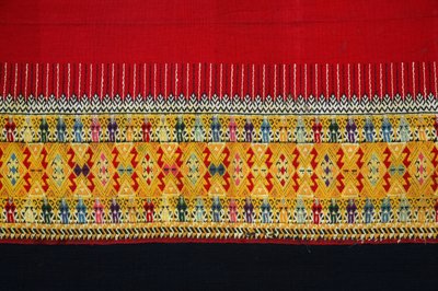 Tkanina se vzorem dvojitých háčků, Chom Thong, Chiang Mai, Thajsko (textil) od Thai School