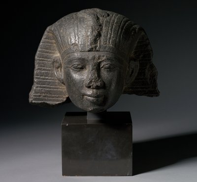 Hlava krále, 21. nebo 22. dynastie, cca 1069-715 př.n.l. od Third Intermediate Period Egyptian