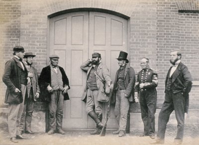 Zaměstnanci v Holkham Hall, Norfolk, kolem roku 1863 (tisk alba) od Thomas Harcourt Powell
