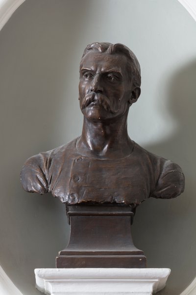 Busta sira Mervyna Macartneyho, kolem roku 1899 (bronzová) od Thomas Stirling Lee