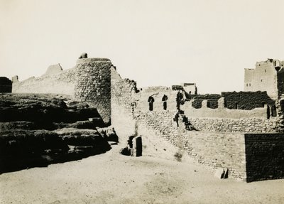 Klášter svatého Simeona, pohled od jihovýchodu, Asuán, Egypt, fotografie Ugo Monneret de Villard od Ugo Monneret de Villard