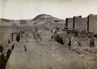 Klášter svatého Simeona, pohled z terasovitého území na jihozápad, Asuán, Egypt, fotografie Ugo Monneret de Villard od Ugo Monneret de Villard