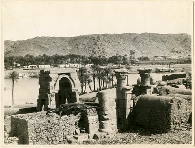 Osirisův chrám, před obnovou, ostrov Bigeh, Egypt, fotografie Ugo Monneret de Villard od Ugo Monneret de Villard