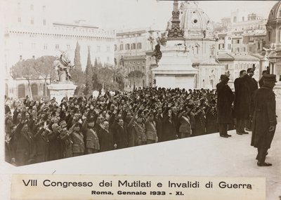 "VIII. kongres zmrzačených a válečných invalidů - Řím, leden 1933 - 11" (černobílá fotografie) od Umberto Palleschi