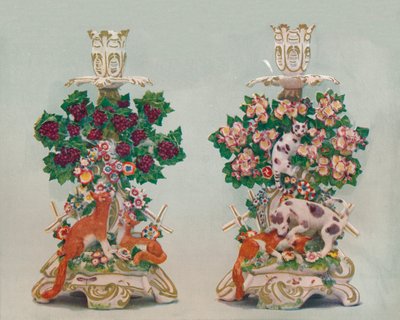 Pair of Chelsea Candlesticks, c18. století od Unbekannt