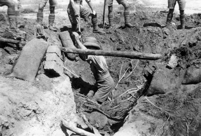 Zhroucená britská zemljanka, Mezopotámie, WWI, 1918 od Unbekannt
