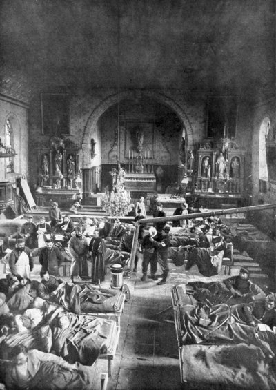 Polní stanice vpředu, v lodi venkovského kostela, první světová válka, 1915 od Unbekannt