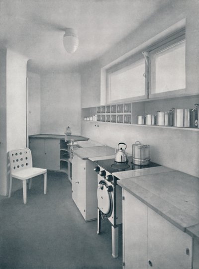 Kuchyň navržená profesorem Oswaldem Haerdtlem z Vídně, 1935 od Unbekannt