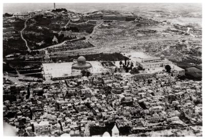 Letecký pohled na mešitu Omar, Jeruzalém, Palestina, ze Zeppelinu, 1931 1933 od Unbekannt