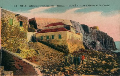 Afrique Occidentale – Senegal – Gorée – La Falasise et le Castel, c1900. od Unbekannt