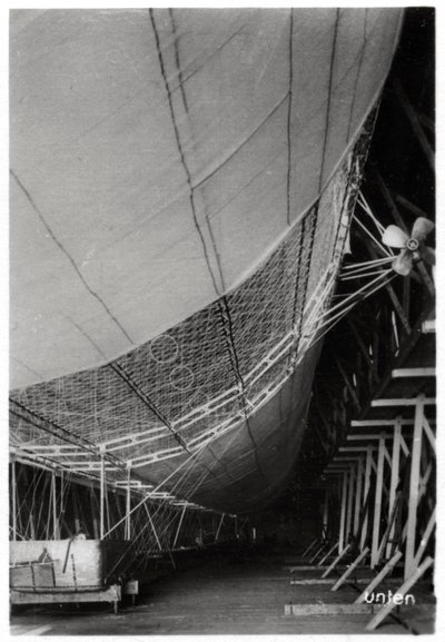 Vzducholoď LZ1 Graf Zeppelin ve výstavbě, 1899 1933 od Unbekannt