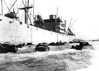 Americká obojživelná vozidla, Le Havre, Francie, 1944 od Unbekannt