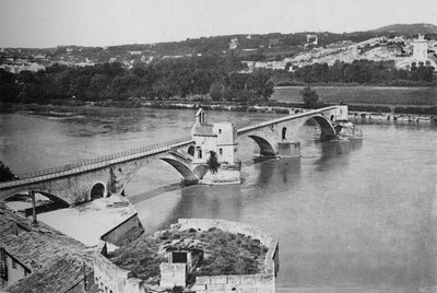 Avignon – Most St. Benezet a údolí Rhony, pohled z pevnosti Doms, c1925 od Unbekannt