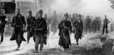 Belgické jednotky se blíží k místu bitvy, první světová válka, 1914 od Unbekannt