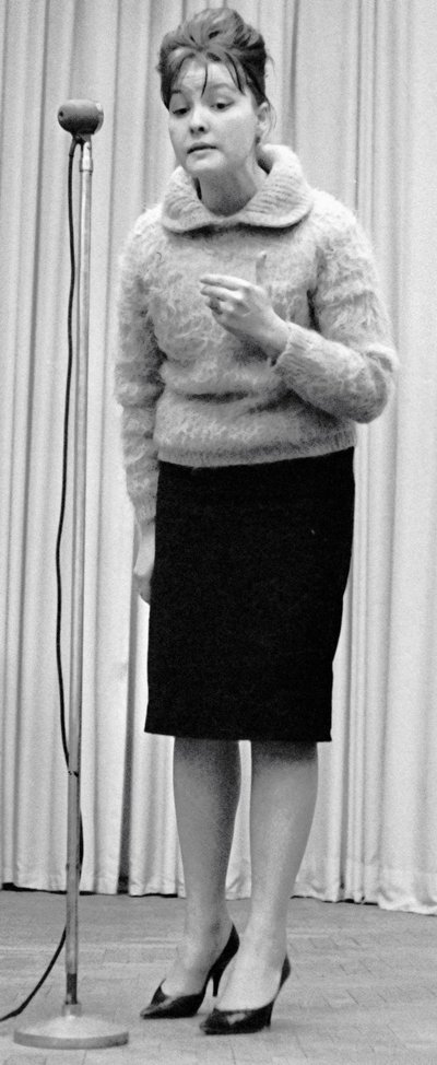 Bella Akhmadulina , ruský básník, 1960 od Unbekannt
