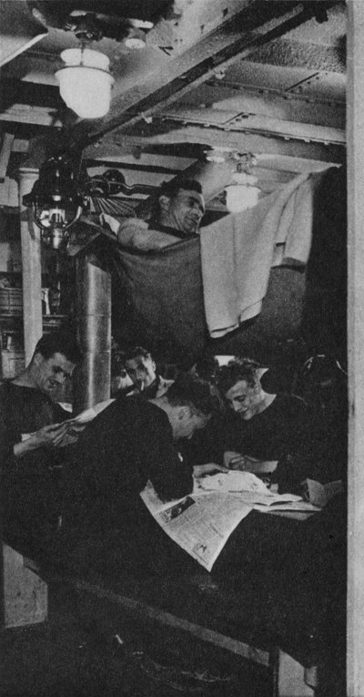 Mezi sweeps, 1943 od Unbekannt