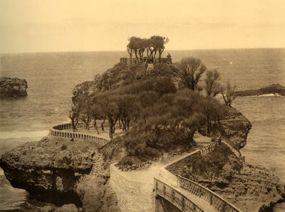 Biarritz - Le Rocher du Basta, c1930. od Unbekannt