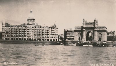 Bombay - Taj & Gateway, c1930. od Unbekannt