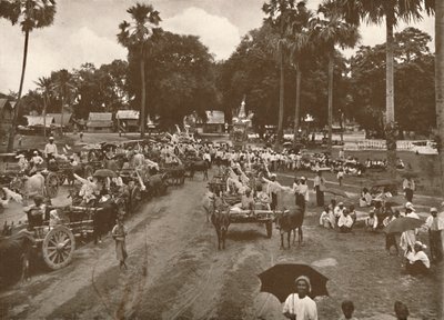 Barmský pohřeb. - Průvod vozů s obětinami, 1900. od Unbekannt