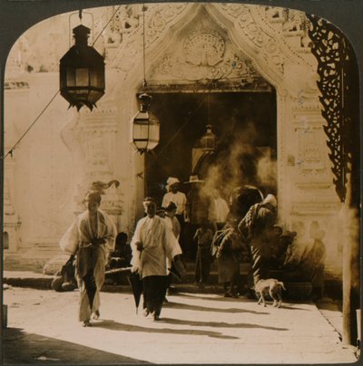 Barmské dámy na cestě na bazar, Mandalay, Barma, 1907 od Unbekannt