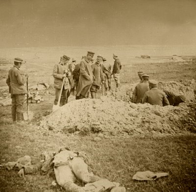 Pohřbívání těl, Sainte-Marie-à-Py, severní Francie, c1914-c1918. od Unbekannt