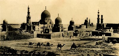 Káhira – The Tombs of the Califs, c1918-c1939. od Unbekannt
