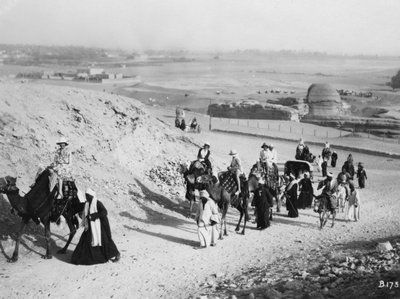 Prohlídka velbloudů, Gíza, Egypt, 20. až 30. léta 20. století od Unbekannt