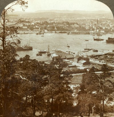 Christiania a její rušný přístav, N.W. od královského paláce Ekeberg vpravo, Norsko, c1905. od Unbekannt