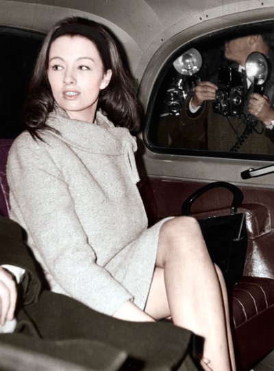 Christine Keeler přijíždějící do Old Bailey, Londýn, 1963 od Unbekannt