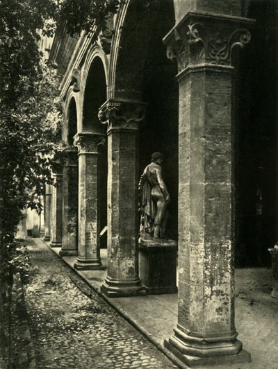Nádvoří Palazzetto Venezia, Řím, Itálie, 1908. od Unbekannt