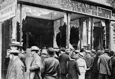 Poškozené rakouské klenotnictví, Paříž, první světová válka, 1914 od Unbekannt