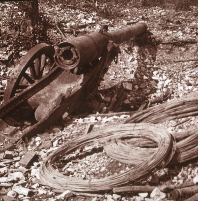 Zničeno dělo 155, c1917-c1918 od Unbekannt