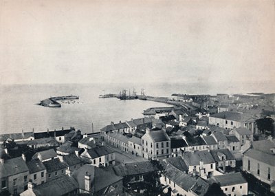 Donaghadee - pohled z věže kostela, ukazující přístav, 1895 od Unbekannt