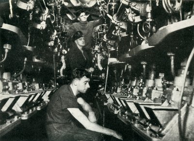 Strojovna britské ponorky, druhá světová válka, 1945. od Unbekannt