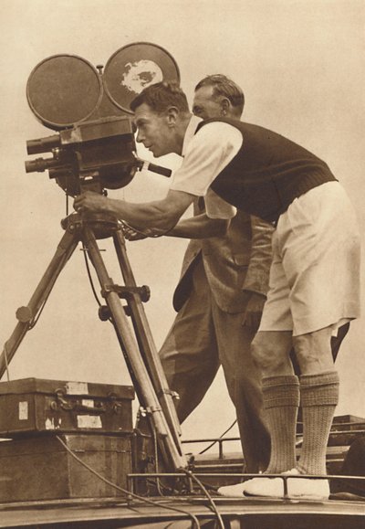 Filmař - Natáčení filmového záznamu na jednom ze svých každoročních táborů pro chlapce, 1927 1937 od Unbekannt