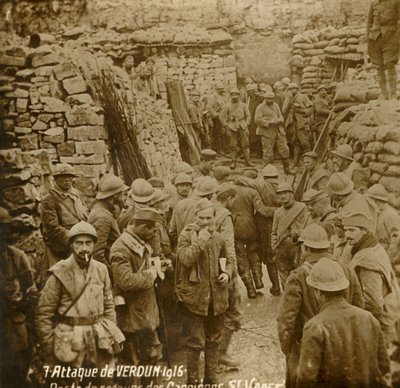 Stanoviště první pomoci v lomu, Saint-Vaast, útok na Verdun, severní Francie, 1916 od Unbekannt