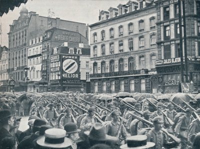Německá pěchota vstupující do Bruselu v dešti, 1914 od Unbekannt