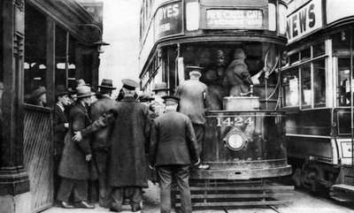 Nástup do tramvaje v Blackfriars, Londýn, 1926-1927 od Unbekannt