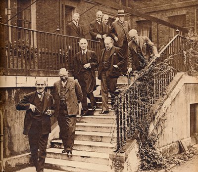 Vláda v krizi, vytvoření národního kabinetu podle požadavku krále Jiřího V., 1931, 1938 od Unbekannt