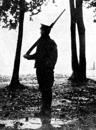 Šedý úsvit na bojišti, britská jízda, belgické hranice, první světová válka, 1914 od Unbekannt