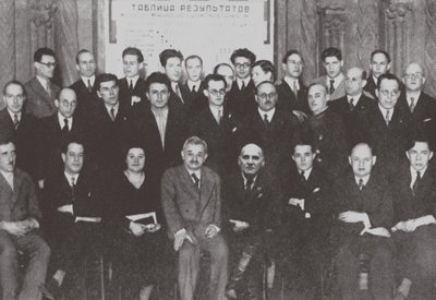 Skupinový portrét účastníků 2. mezinárodního šachového turnaje, Moskva 1935, 1935 od Unbekannt