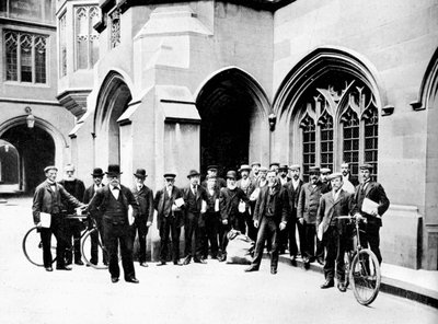 Group of Vote Office messenger, Houses of Parliament, Westminster, London, c1905 od Unbekannt