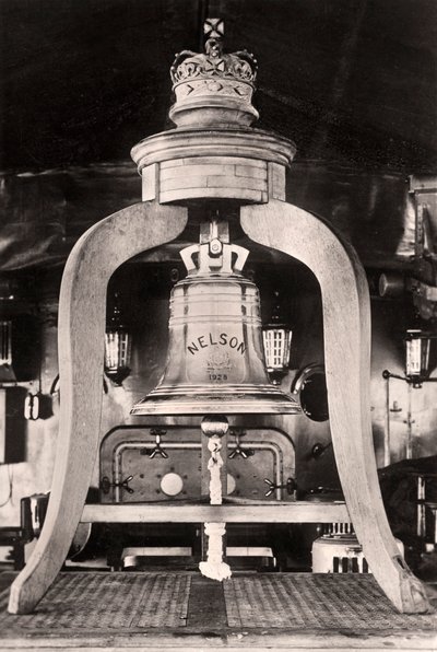 H.M.S Nelsons Silver Bell, Hmotnost 2000 ozs, 20. století od Unbekannt